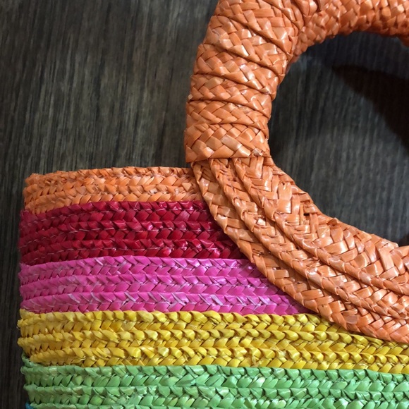 Vintage Rainbow Straw Tote - Picture 9 of 12